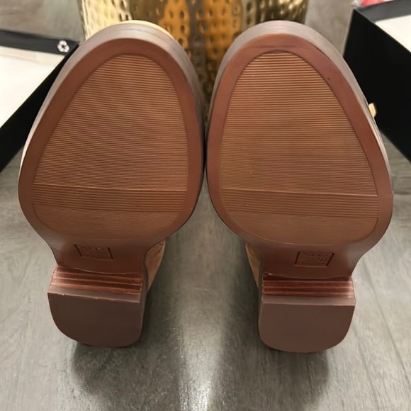 Naturalizer Robyn Golden Caramel Suede - Picture 4 of 12